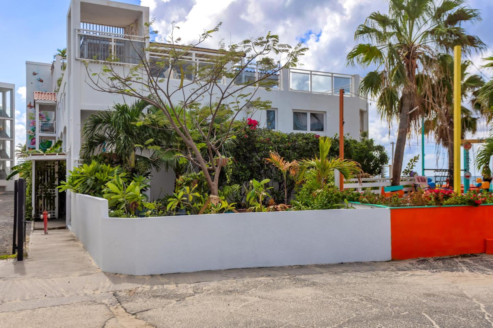 Maho Beach House - Luxe 1 Bedroom - Ocean Hideaway Екстериор снимка